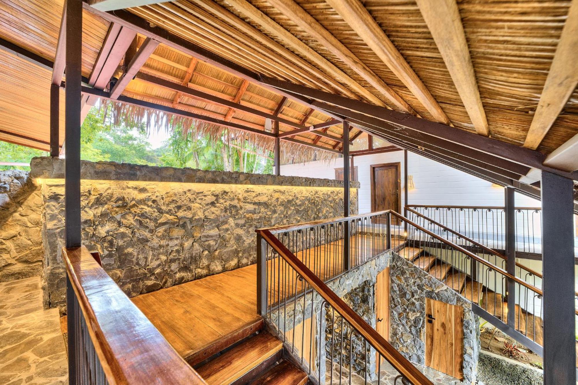 Conga Boutique Hotel Puerto Viejo de Talamanca Екстер'єр фото