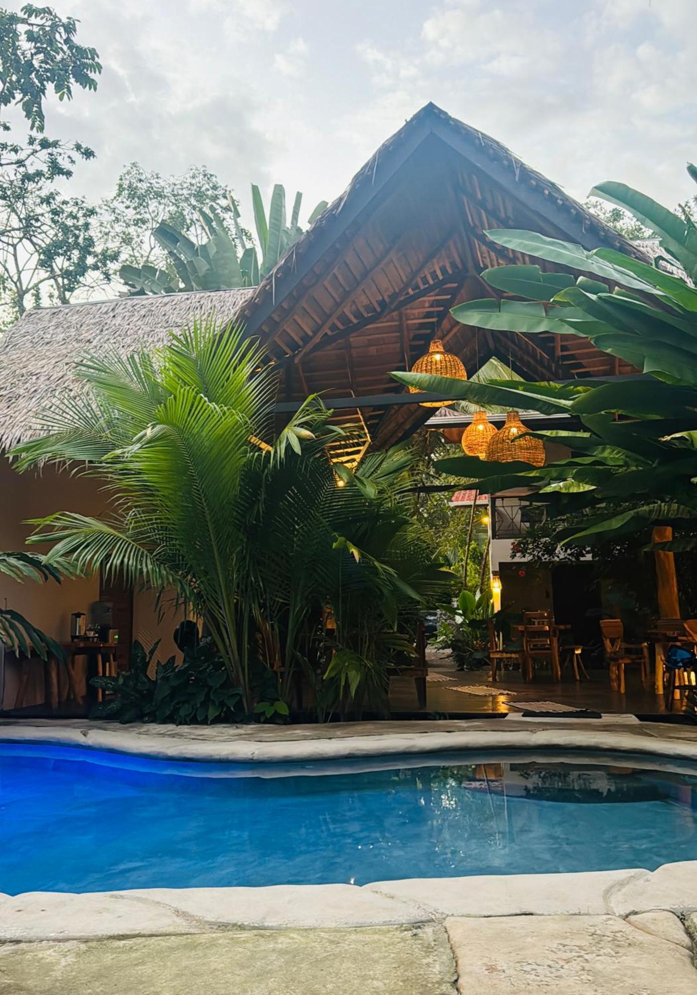 Conga Boutique Hotel Puerto Viejo de Talamanca Екстер'єр фото